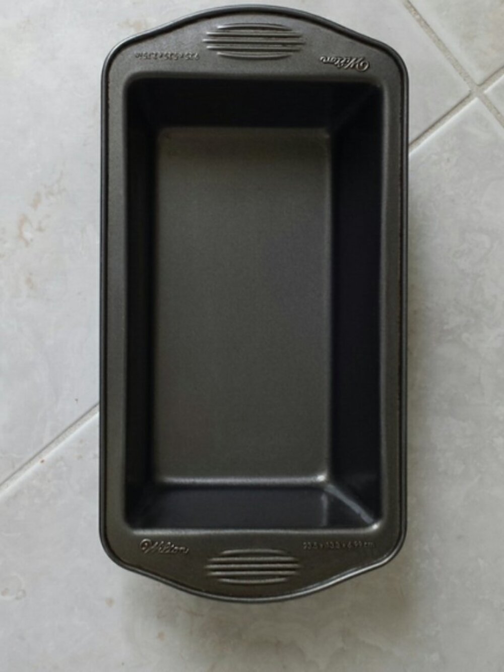 Wilton loaf pan